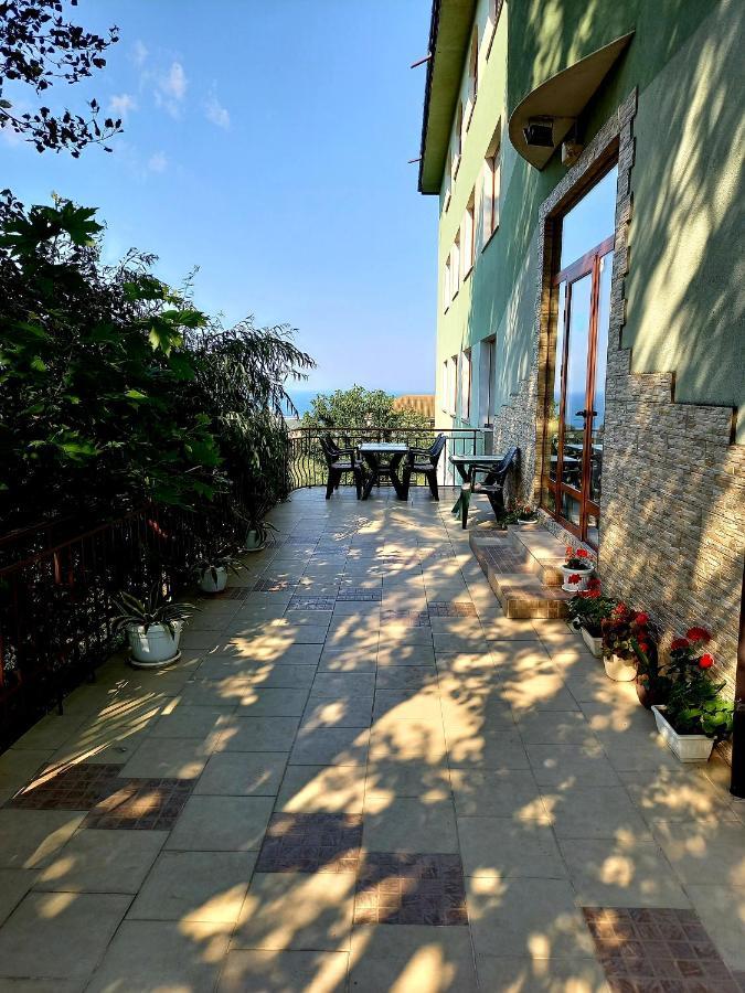 Family Hotel Amore Бяла Экстерьер фото
