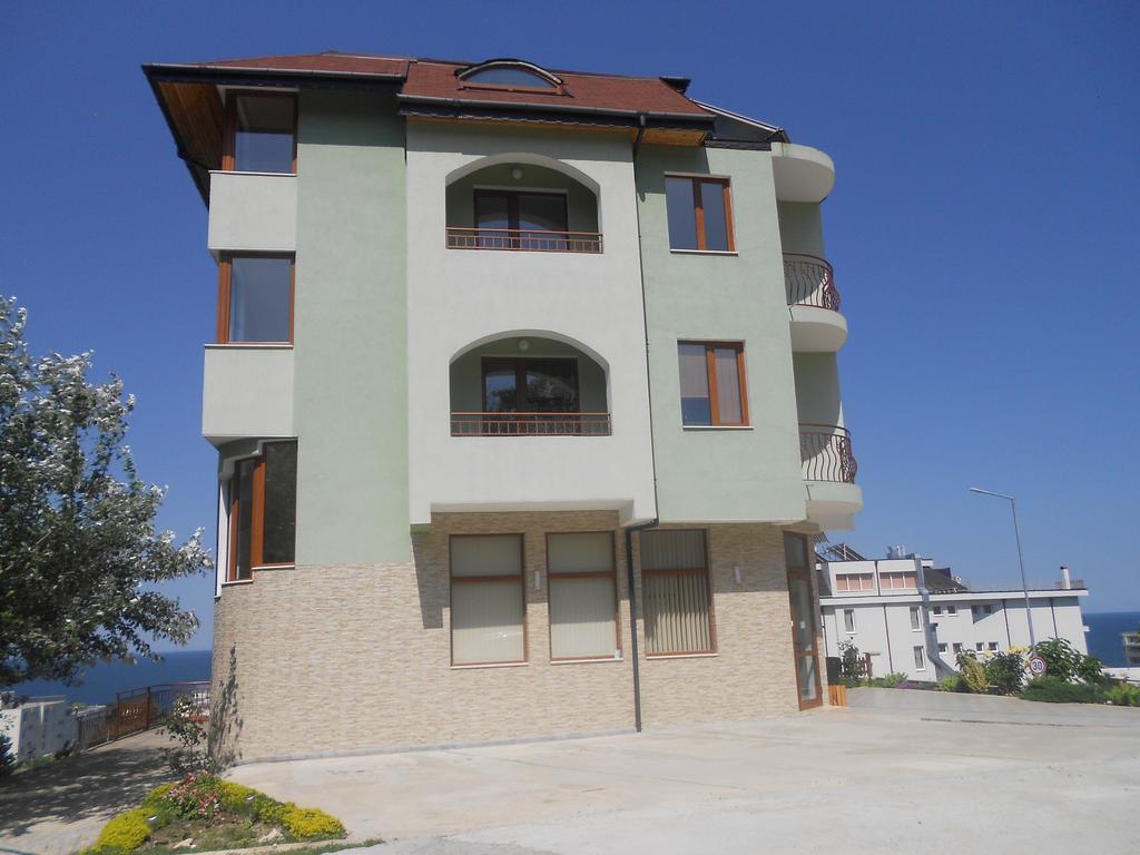 Family Hotel Amore Бяла Экстерьер фото