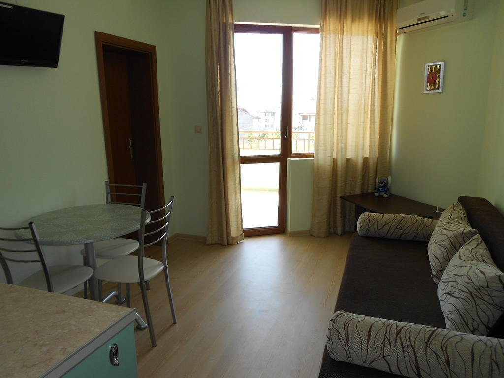 Family Hotel Amore Бяла Номер фото