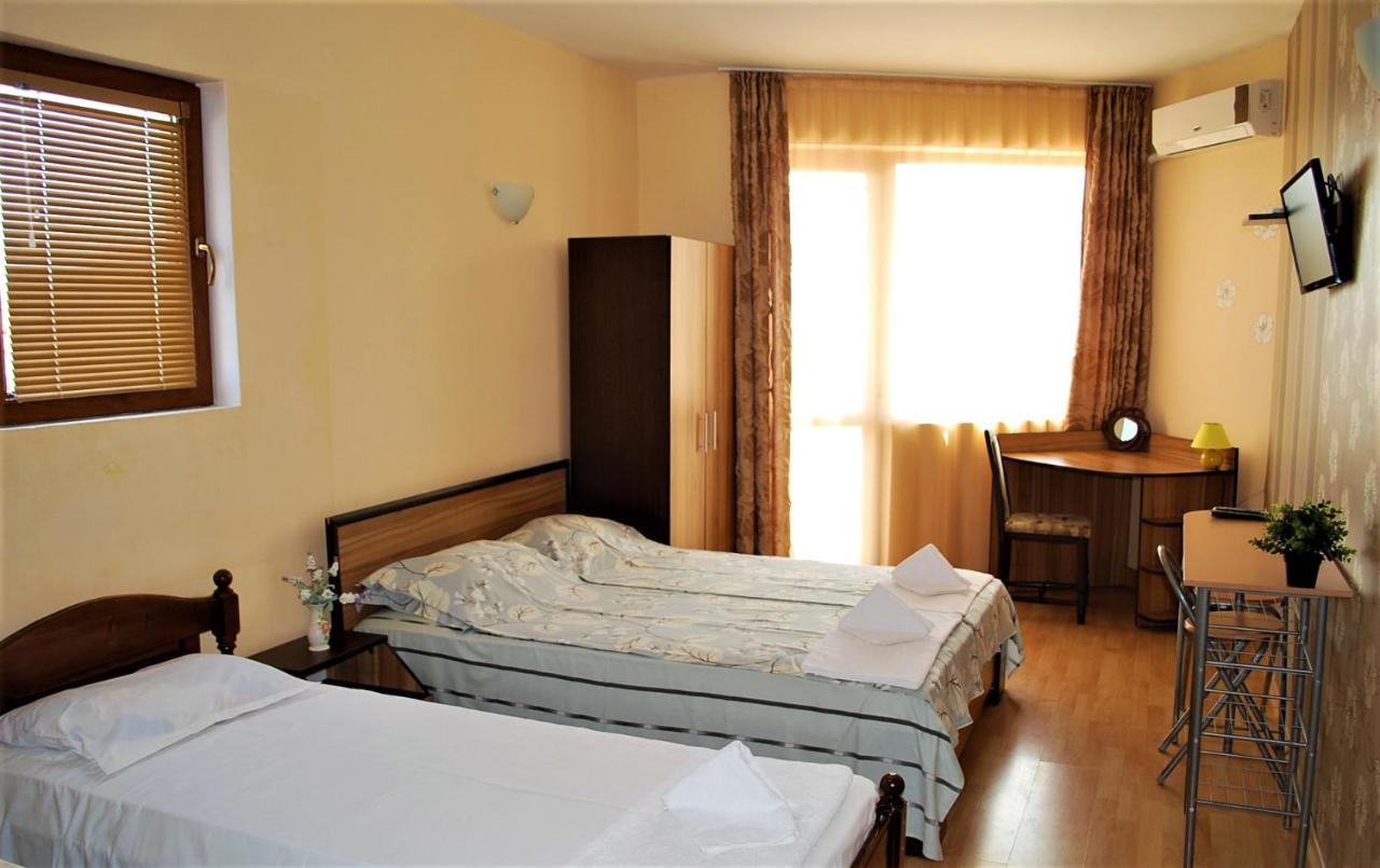 Family Hotel Amore Бяла Экстерьер фото